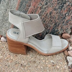 Sorel Nadia dove gray leather heeled sandals womens 6